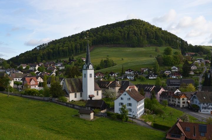Dorf und Kirche Langenbruck